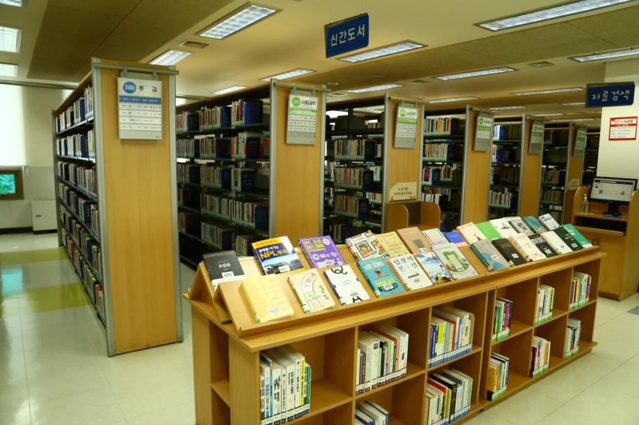 천안시도서관 독서마라톤대회를 운영하는 두정도서관 천안 독서 여행